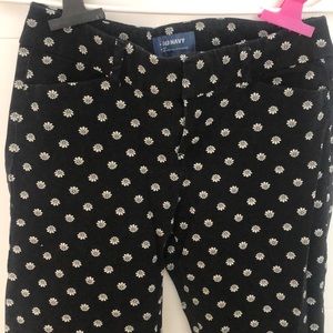 Old Navy Pixie Pant- Black/Cream Print